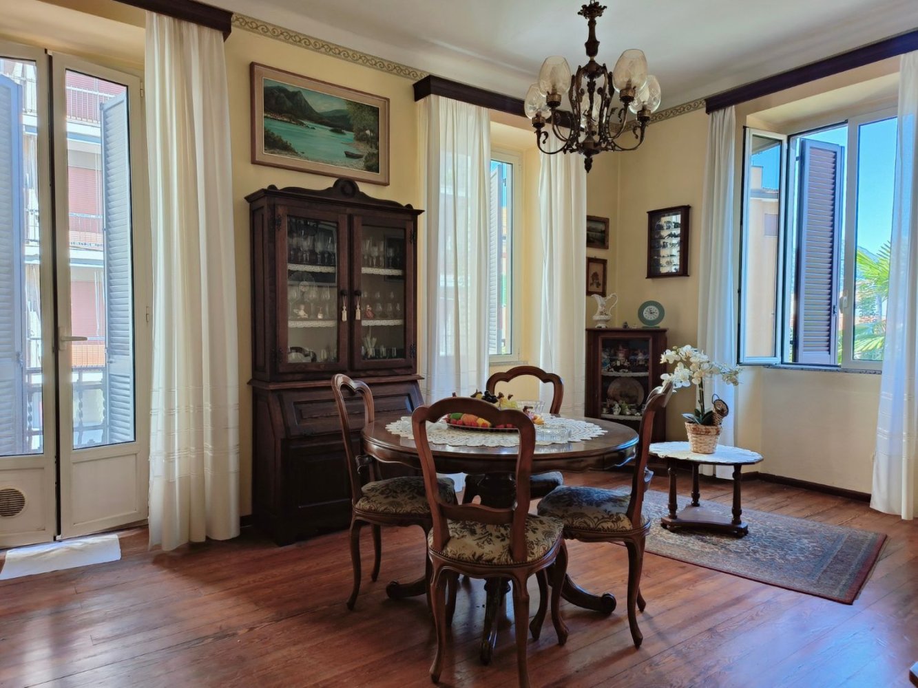 4 bedrooms Apartment in Verbania, Italy No. 333462