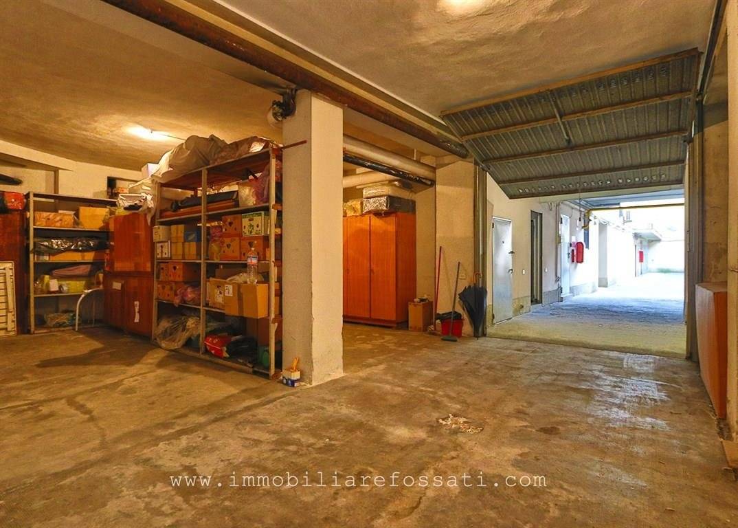 Garage à Lissone, Italy 70m² No. 337653