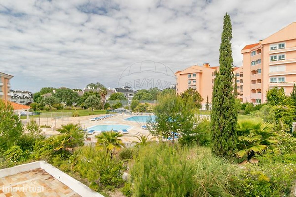 3 bedrooms Apartment in Cascais, Portugal No. 307646