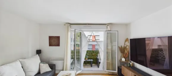 1 chambre Appartement à Suresnes, France No. 346684 3