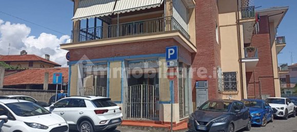 Propiedad comercial de 5 habitaciónes en Rivoli, Italy No. 375268 3
