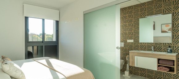 2 bedrooms Apartment in Valencian Community, Spain No. 285669 4