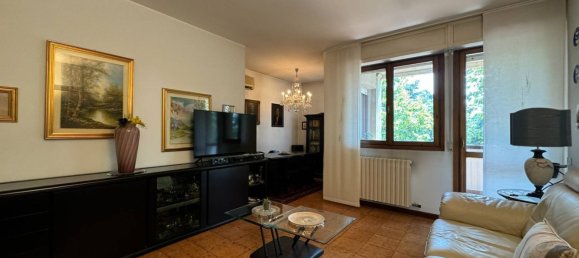 Apartamento de 3 habitaciónes en Dalmine, Italy No. 185165 9