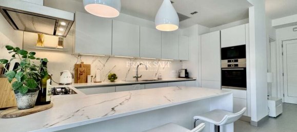 3 bedrooms Apartment in Saint Julian's, Malta No. 411 2