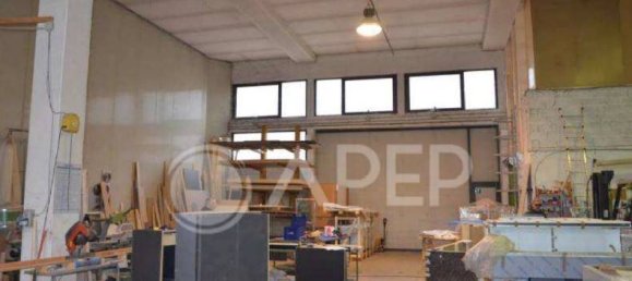 Edifício em San Giorgio delle Pertiche, Italy 2534 m² N.º 322343 5