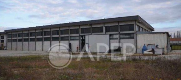 Edifício em San Giorgio delle Pertiche, Italy 2534 m² N.º 322343 17