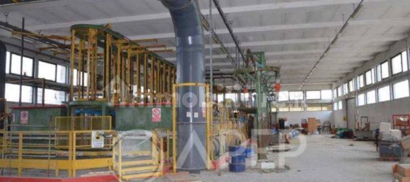 Edifício em San Giorgio delle Pertiche, Italy 2534 m² N.º 322343 21