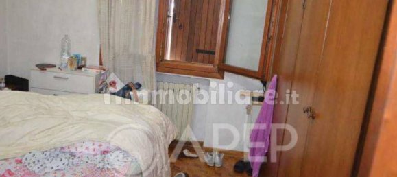 Edifício em San Giorgio delle Pertiche, Italy 2534 m² N.º 322343 50