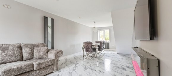 3 bedrooms House in Bishop Auckland, United Kingdom No. 1808 3