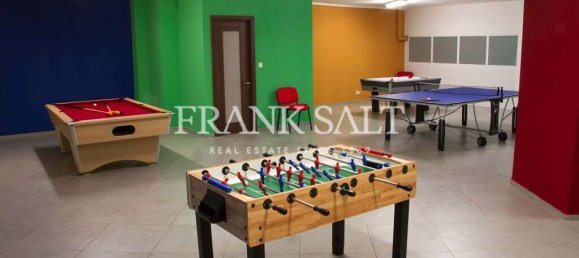 7 bedrooms Villa in Swieqi, Malta No. 8050 17