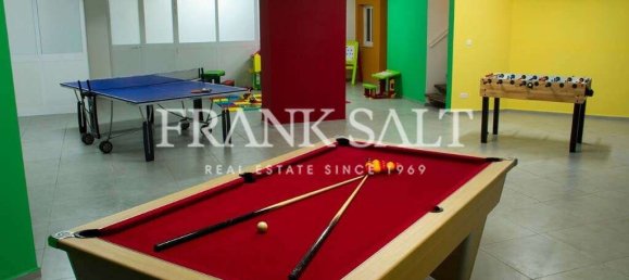 7 bedrooms Villa in Swieqi, Malta No. 8050 18