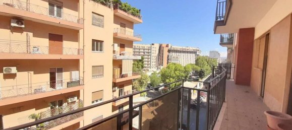 4 rooms Apartment in Taranto, Italy No. 21144 17