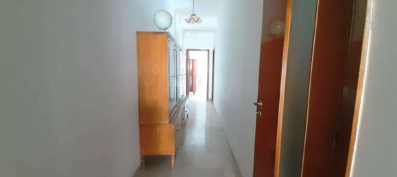 4 rooms Apartment in Taranto, Italy No. 21144 5