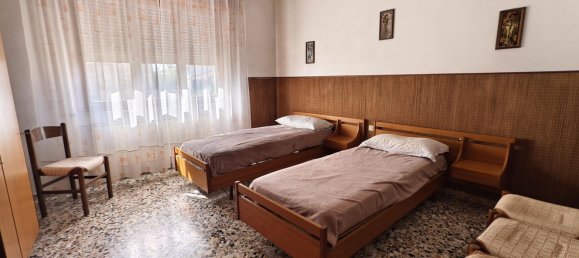 7 غرف نوم منزل في Mirano, Italy رقم 319253 17