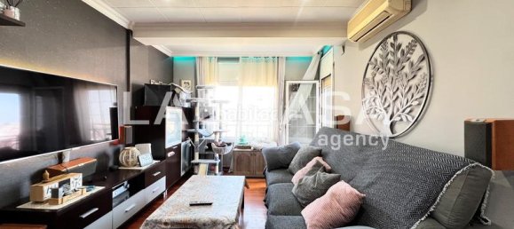 Apartamento de 3 dormitorios en Barcelona, Spain No. 149693 4