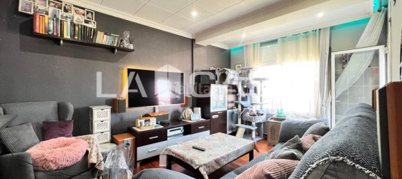 Apartamento de 3 dormitorios en Barcelona, Spain No. 149693 3