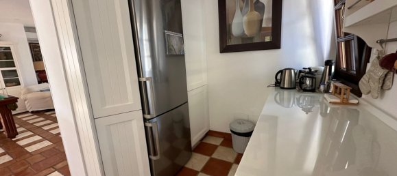 5 bedrooms Villa in Marbella, Spain No. 50768 7