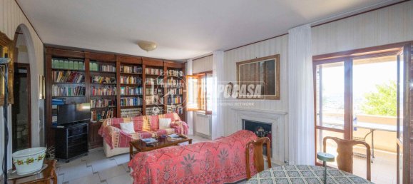 3 bedrooms Apartment in Messina, Italy No. 286569 7