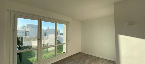 3 Schlafzimmer Wohnung in Evry, France, Nr. 334493 6