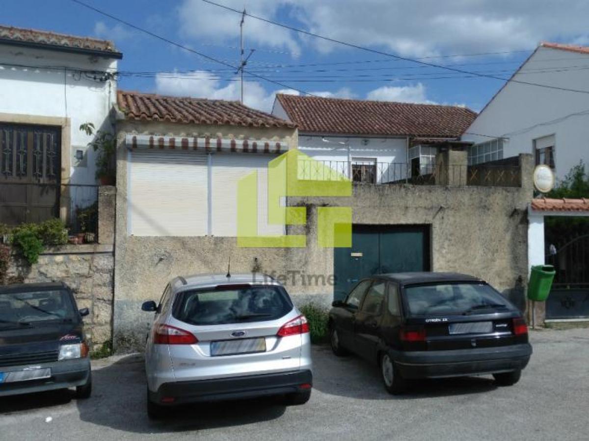 3 bedrooms House in Coimbra, Portugal No. 449
