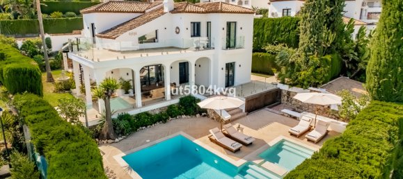 4 bedrooms Villa in Marbella, Spain No. 253061 6
