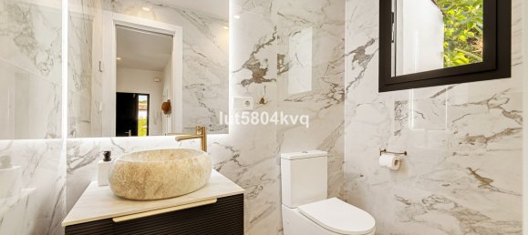 4 bedrooms Villa in Marbella, Spain No. 253061 33