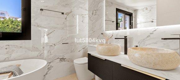 4 bedrooms Villa in Marbella, Spain No. 253061 20