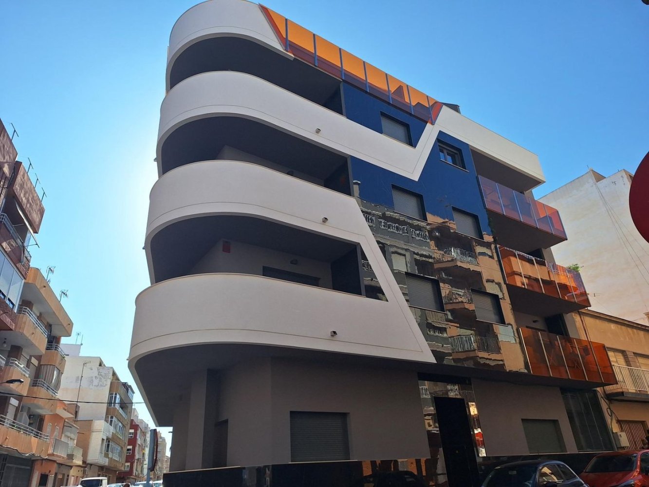 Apartamento de 1 dormitorio en Torrevieja, Spain No. 172741