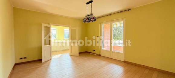 3 غرف نوم فيلا في Carmagnola, Italy رقم 334654 10