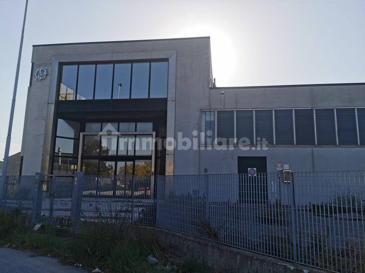 Lagerhaus in Mondolfo, Italy 4010m², Nr. 175301