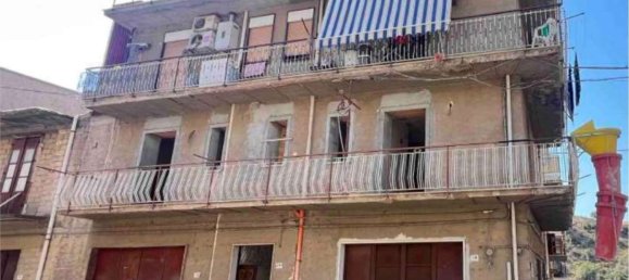 Квартира с 5 комнатами в Карлентини, Италия № 43277 2