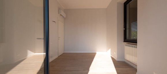 3 bedrooms Apartment in Rome, Italy No. 321574 20