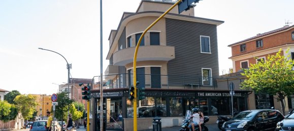 3 bedrooms Apartment in Rome, Italy No. 321574 32