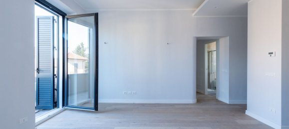 3 bedrooms Apartment in Rome, Italy No. 321574 6