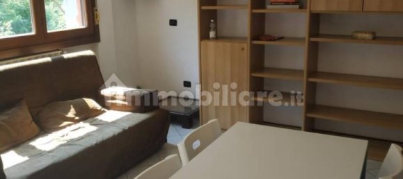 Studio à Como, Italy No. 378400 3