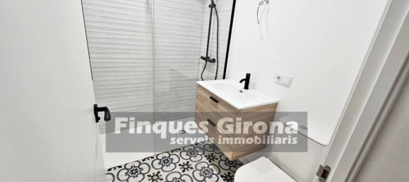 Apartamento de 3 dormitorios en Girona, Spain No. 149791 4