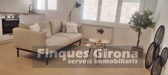 Apartamento de 3 dormitorios en Girona, Spain No. 149791 2