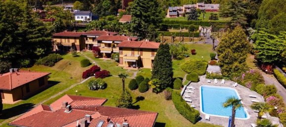 6 bedrooms Villa in Lesa, Italy No. 128414 20
