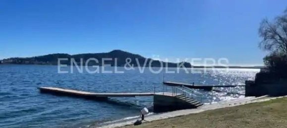 6 bedrooms Villa in Lesa, Italy No. 128414 19