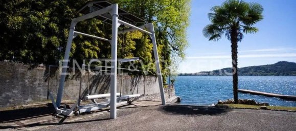 6 bedrooms Villa in Lesa, Italy No. 128414 23