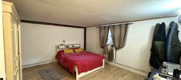 5 bedrooms House in Hem, France No. 211034 8