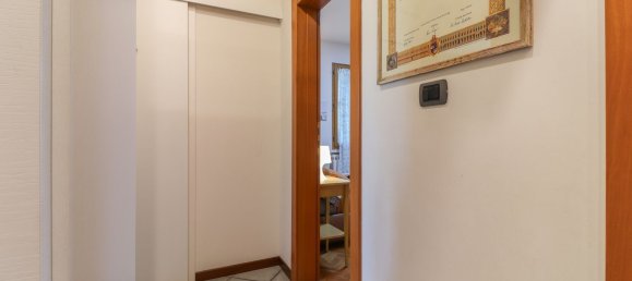 4 Schlafzimmer Wohnung in Bologna, Italy, Nr. 321816 32