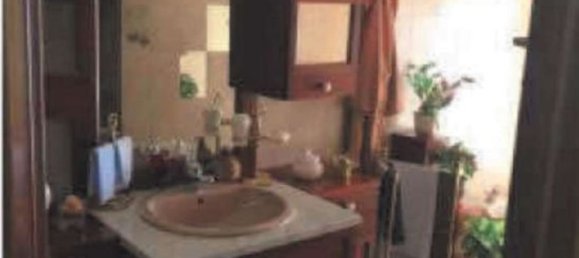5 rooms Apartment in Laurenzana, Italy No. 100325 17