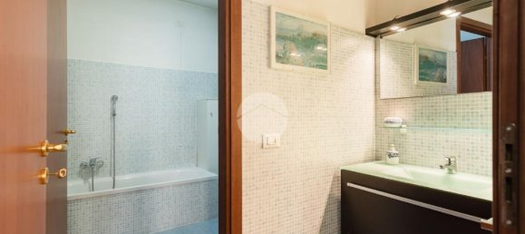 2 Schlafzimmer Villa in Bollate, Italy, Nr. 298384 12