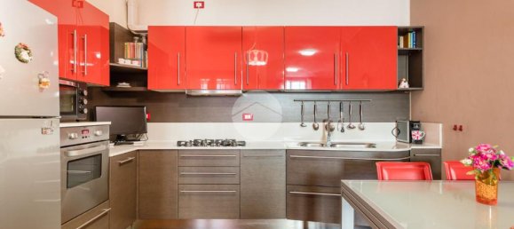 2 Schlafzimmer Villa in Bollate, Italy, Nr. 298384 8