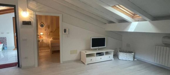 3-Zimmer Penthouse in Massa, Italy, Nr. 135576 6