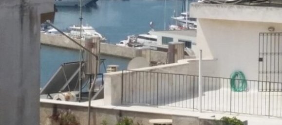 6 غرف نوم ميزونيت في Piraeus, Greece رقم 2616 8