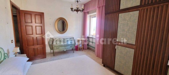 3 bedrooms Apartment in Naples, Italy No. 337746 6