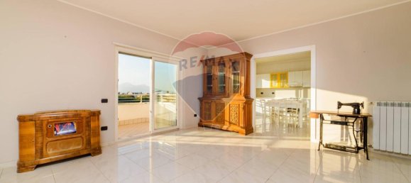 Apartamento de 6 divisões em Nocera Inferiore, Italy N.º 151231 5