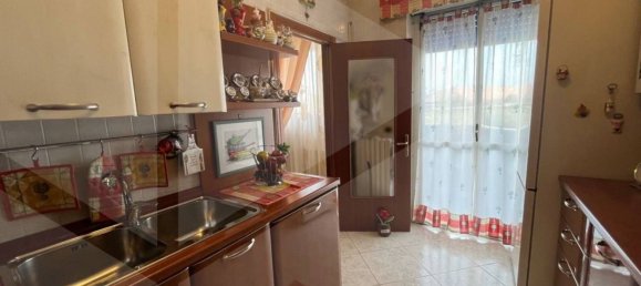 4غرفة شقة في Bari, Italy رقم 23653 23